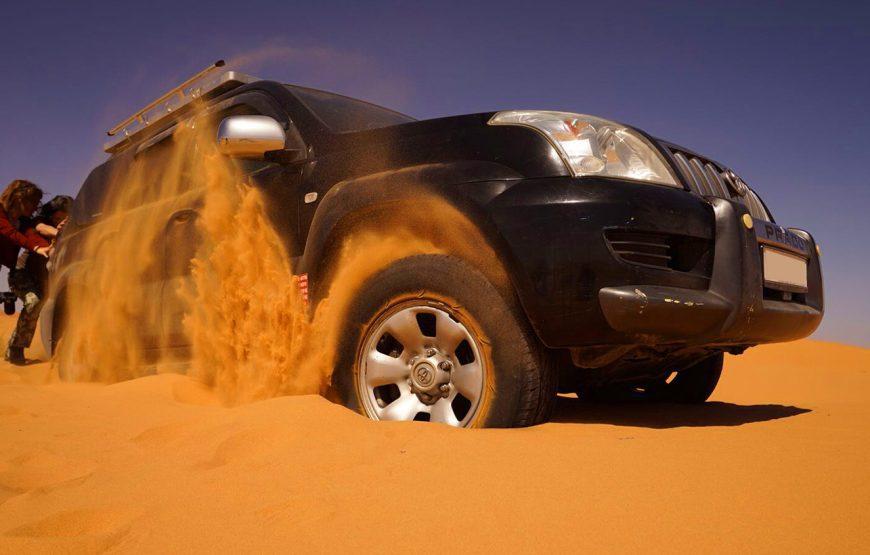 4×4 Excursion in desert